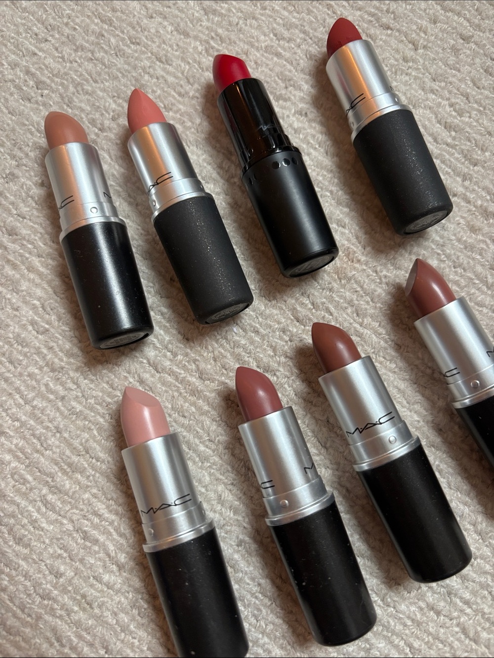 Bundle of 8 MAC Nudes, Pinks, and Red Lipsticks - Picture 5 of 5